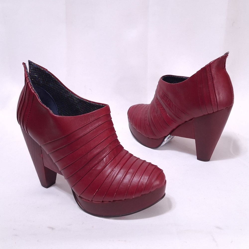 Irregular Choice Zubes‎ Burgundy Leather Ankle Boots Sz 6.5 Pleated Wooden Heel